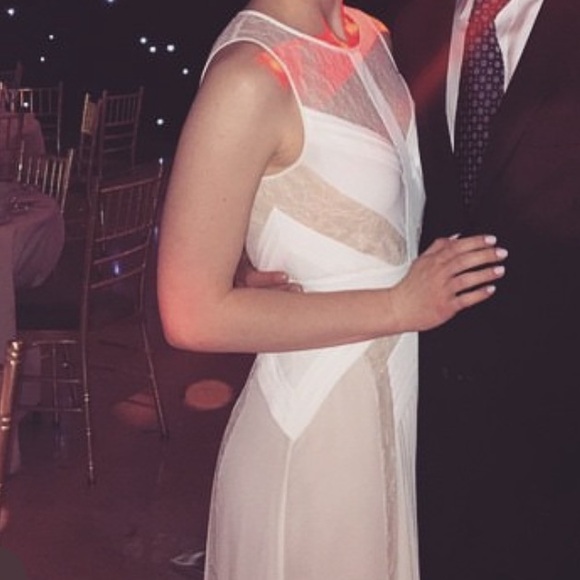 BCBG Elegant White Lace Evening Gown - Picture 2 of 6